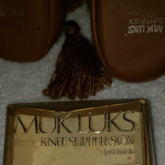 RELIABLE Muk Luks Knit Slipper Sox - Picture 7 of 7